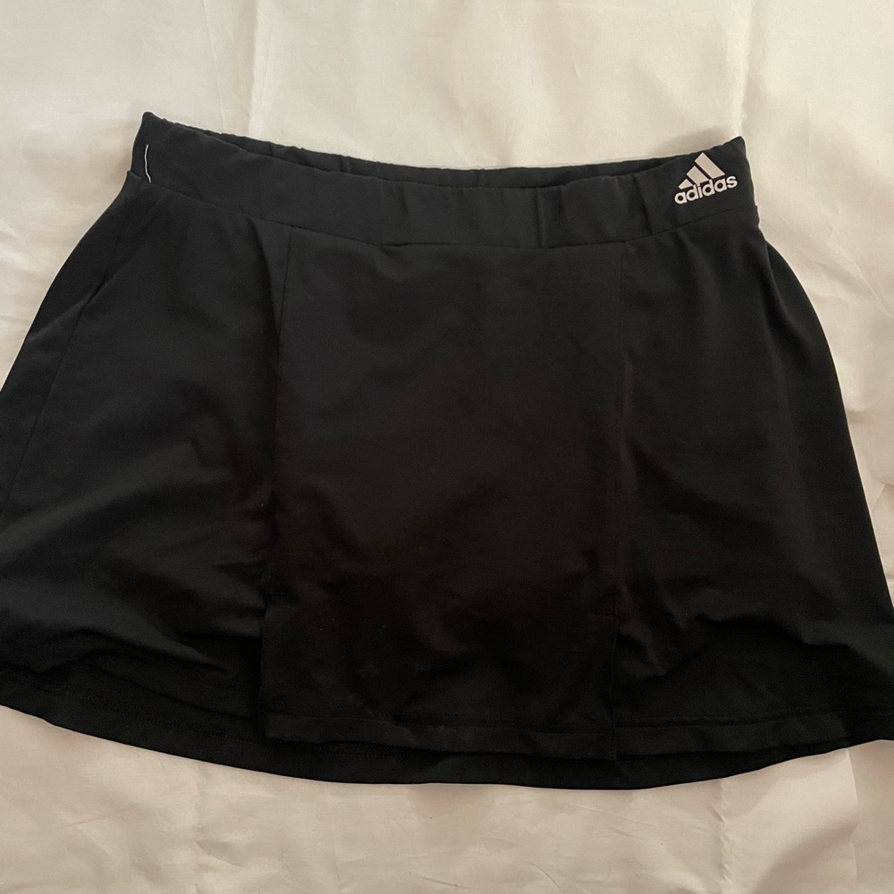 pleaded adidas tennis skirt